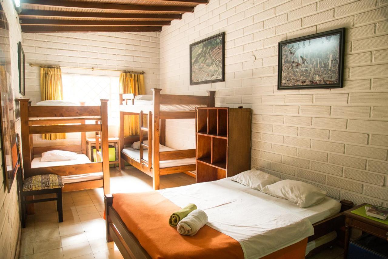 Spring City Hostel Medellín Exterior foto